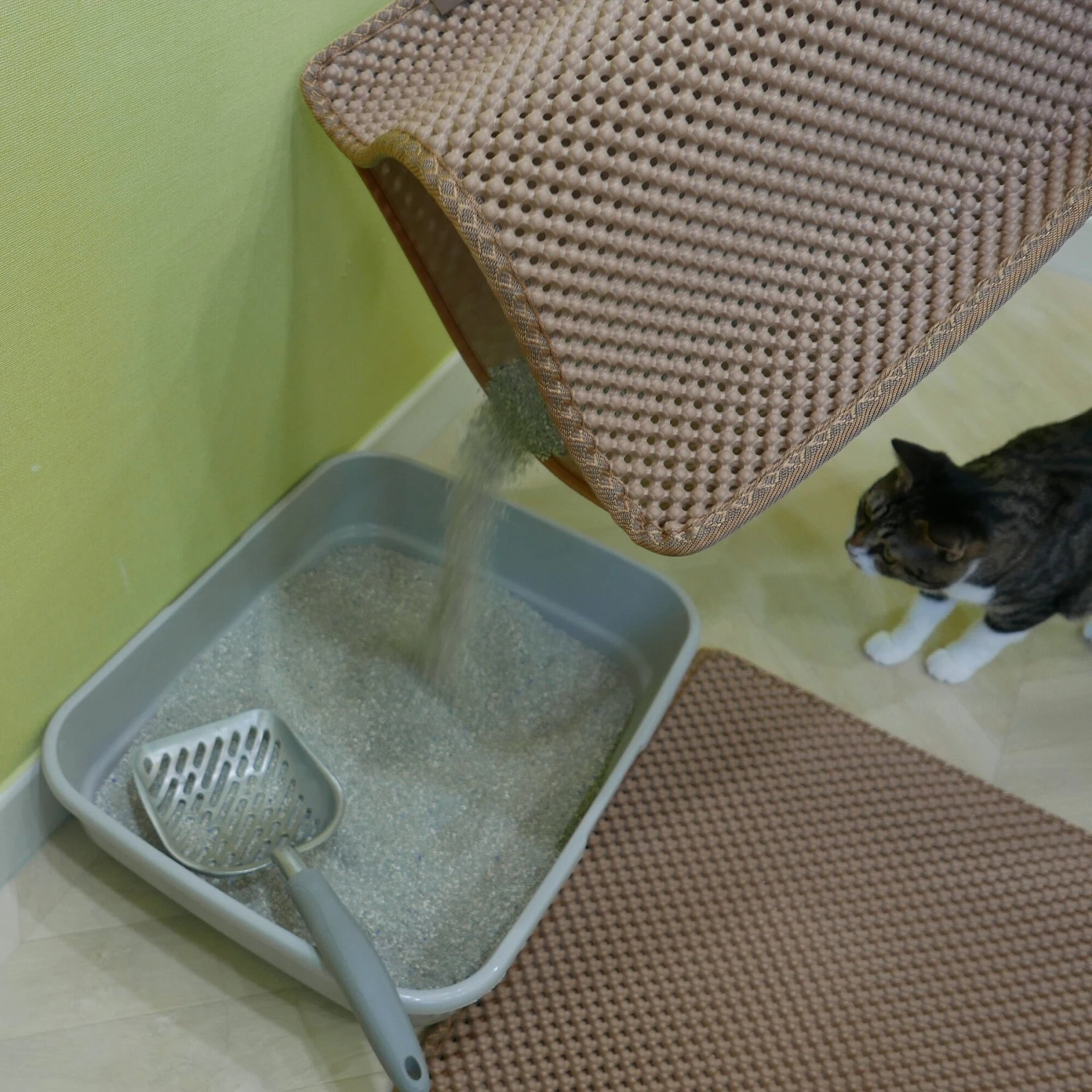 Moonshuttle Blackhole Litter Mat 5 Moonshuttle Blackhole Litter Mat - Image 3