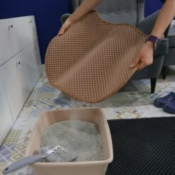 Moonshuttle Headshaped Blackhole Litter Mat 13 Moonshuttle Headshaped Blackhole Litter Mat -Trixie || Catit || Nature's Miracle Shop 109514 PT3. AC SS1800 V1484838557