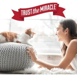 Nature's Miracle Advanced Cat Enzymatic Stain Remover & Odor Eliminator Spray, 32-oz Bottle -Trixie || Catit || Nature's Miracle Shop 115421 PT8. AC SS1800 V1701453347