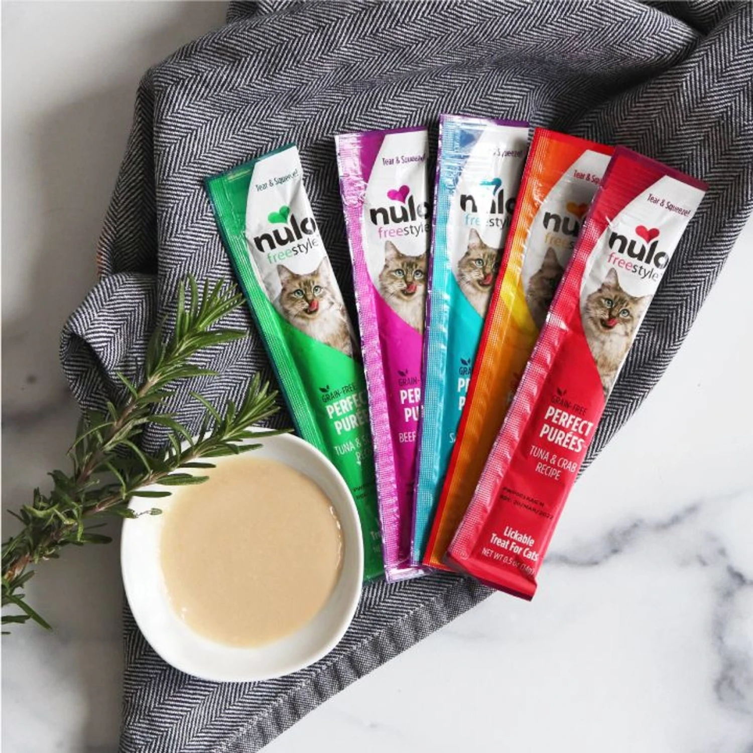 Nulo Freestyle Perfect Purees Variety Pack Grain-Free Lickable Cat Treats 9 Nulo Freestyle Perfect Purees Variety Pack Grain-Free Lickable Cat Treats - Image 7