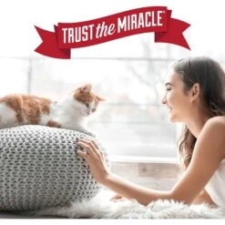 Nature's Miracle Cat Urine Destroyer Plus Enzymatic Formula Stain Remover Spray, 32-oz Bottle -Trixie || Catit || Nature's Miracle Shop 313853 PT8. AC SS1800 V1701116669