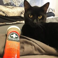 Meowijuana Skull Cap Blend Catnip, 0.92-oz Bottle -Trixie || Catit || Nature's Miracle Shop 346156 PT4. AC SS1800 V1637004105