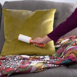 Evercare Pet Plus With Gain Scent Lint Roller Dog & Cat Stain Remover, 1 Count 13 Evercare Pet Plus With Gain Scent Lint Roller Dog & Cat Stain Remover, 1 Count -Trixie || Catit || Nature's Miracle Shop 946486 PT4. AC SS1800 V1700859918