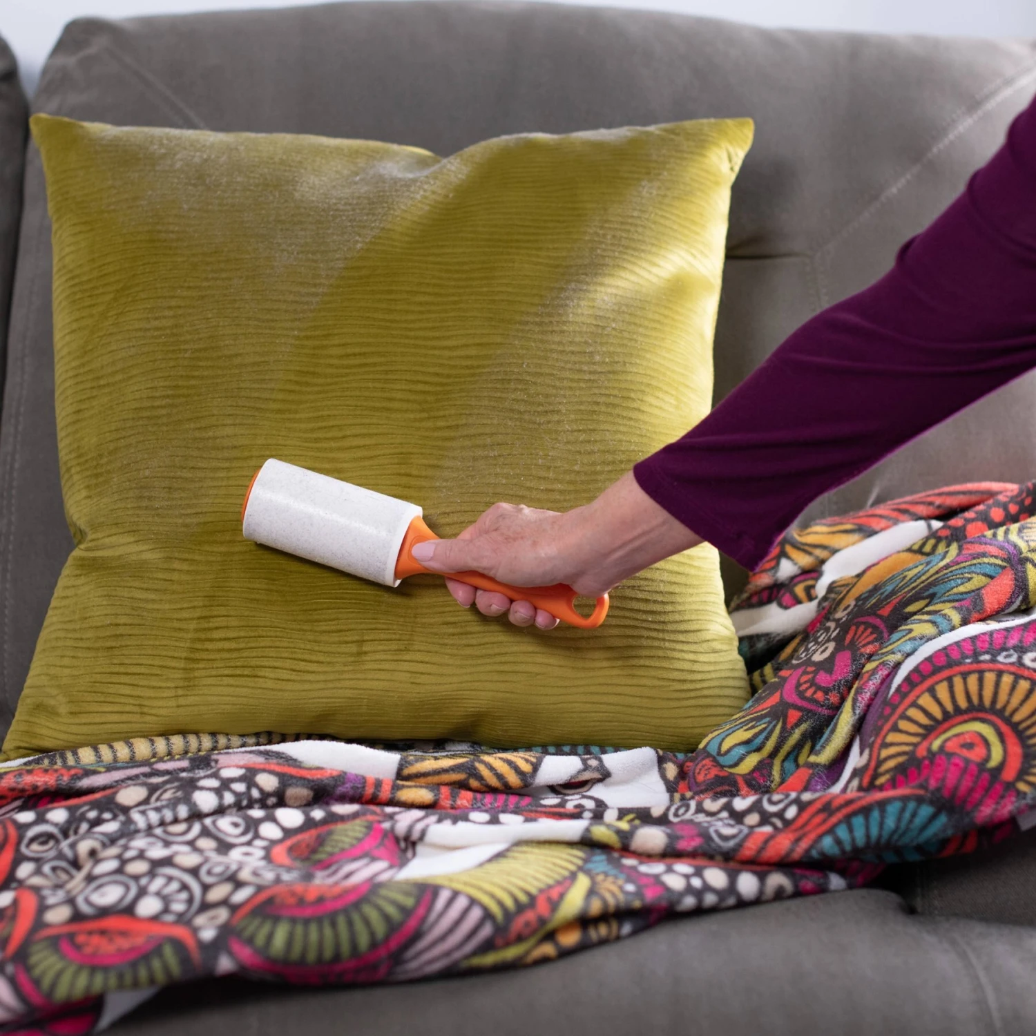 Evercare Pet Plus With Gain Scent Lint Roller Dog & Cat Stain Remover, 1 Count 7 Evercare Pet Plus With Gain Scent Lint Roller Dog & Cat Stain Remover, 1 Count - Image 5