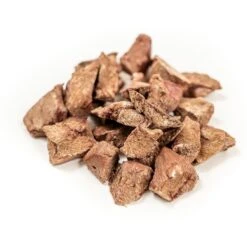 Winnie Lou Bison Heart Bits Freeze-Dried Cat Treats, 1-oz Bag -Trixie || Catit || Nature's Miracle Shop 982718 PT2. AC SS1800 V1704319958